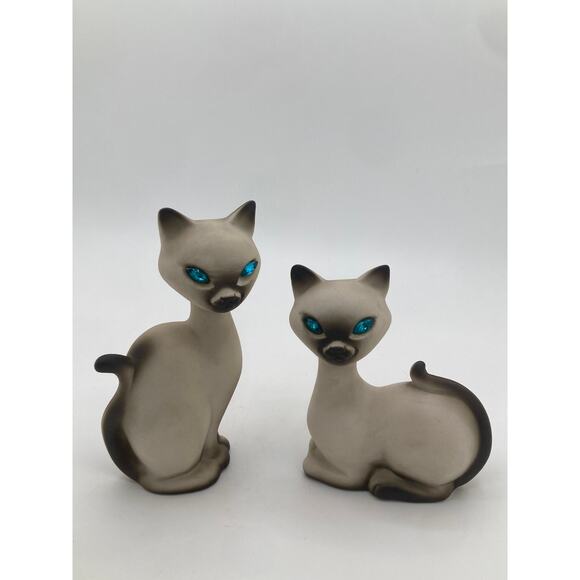 Vintage Siamese Cat Figurines Pair Blue Rhinestone Eyes CALIF USA - Picture 2 of 6